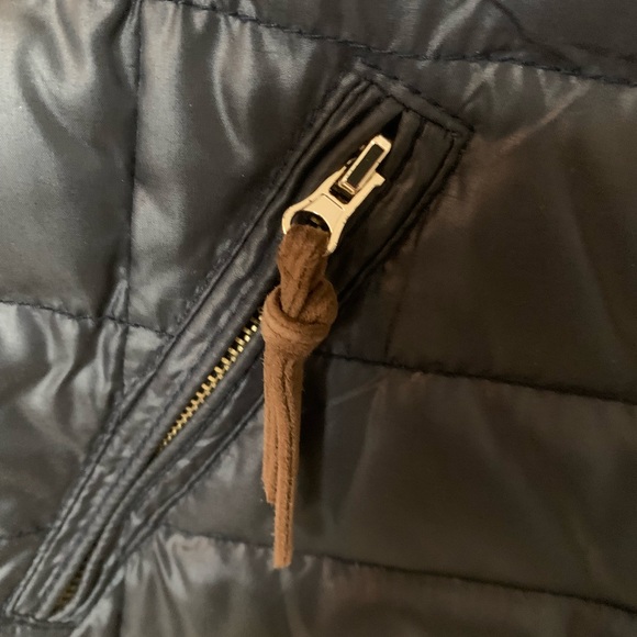 Massimo Dutti Puffer Vest, size EUR Medium - Picture 2 of 7